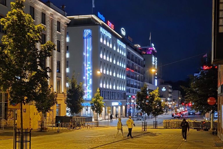 Valotaideteos Vaisteentalo, Turku - Ledimo Oy Valotaideteos Vaisteentalo, Turku - Ledimo Oy